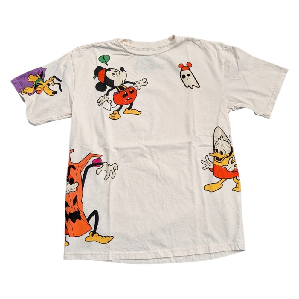 Y2K Walt Disney Halloween-themed T-shirt